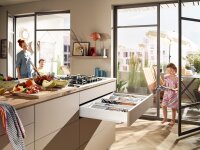 470M6002S MERIVOBOX Zarge seidenweiß, Höhe M (91 mm), NL=600 mm, li/re, inkl. Abdeckkappen