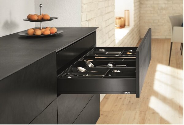 770M5502S blum LEGRABOX pure, carbonschwarz matt Zarge M=90,3mm, NL=550 mm